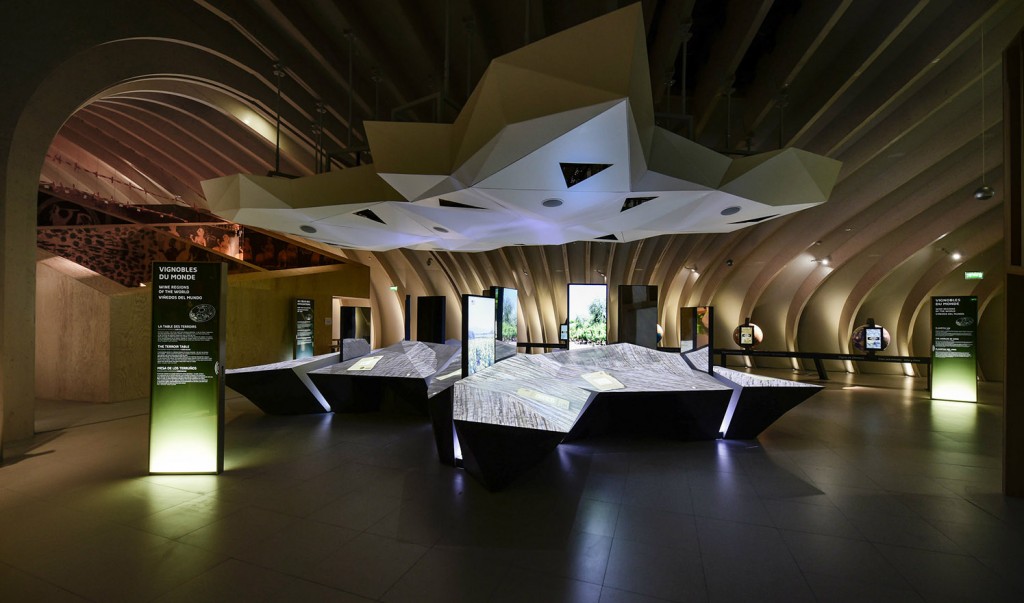 cite-du-vin-interieur-bordeaux