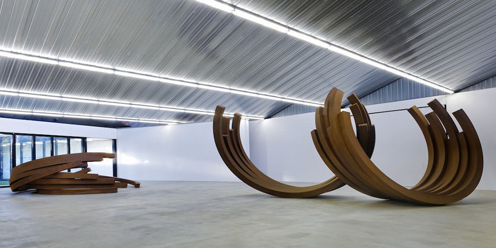 fondation-bernar-venet-provence