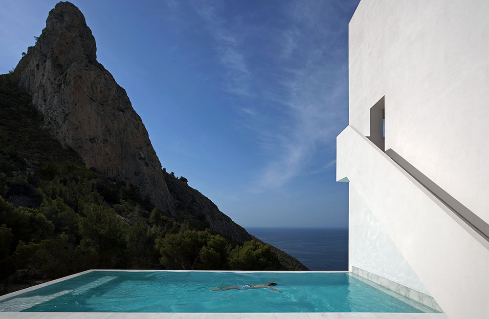 fran-silvestre-arquitectos-valencia-house-on-the-cliff