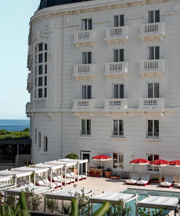 Piscine-hotel-regina-experimental