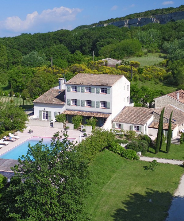 domaine-le-bois-des-dames-drome-provencale