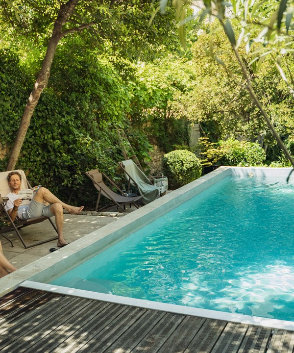 maison-hotes-luxe-avec-piscine-centre-avignon