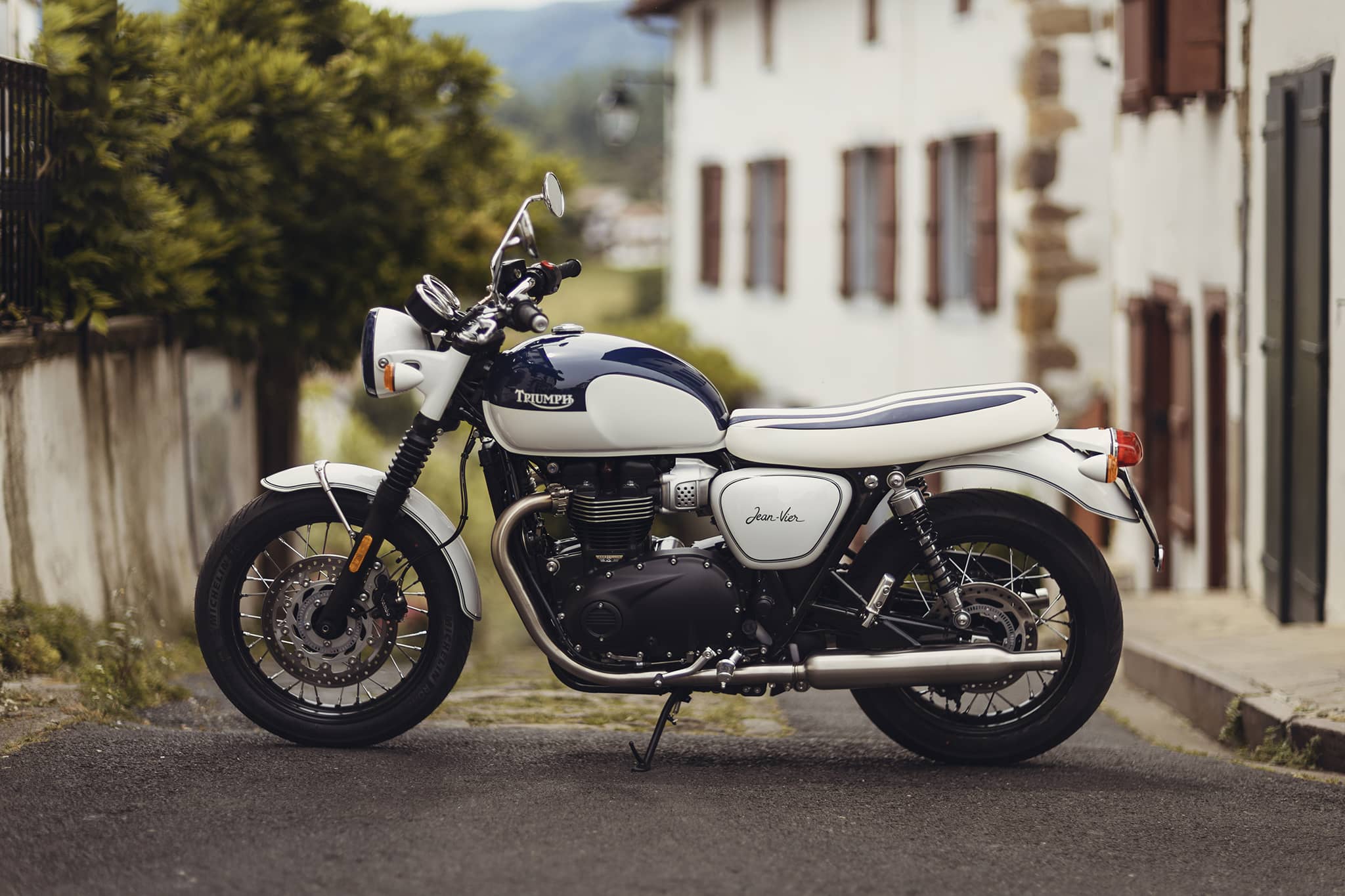 triumph-bonneville-jean-vier