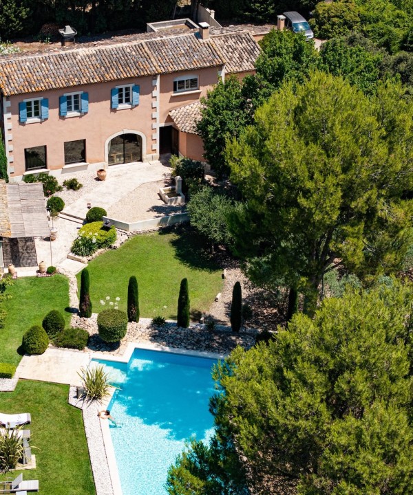 Clos-des-Cypres-saint-remi-de-Provence